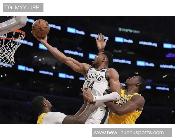 字母哥开季狂飙场均36分16板7助力争MVP荣耀